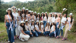 Candidatas al Reinado Internacional del Café exploraron la Reserva de Río Blanco