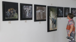 Los toros se toman el Hotel Carretero con su feria de arte 