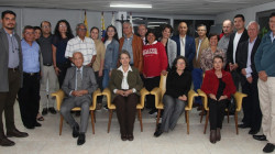 Socios de la Sociedad de Mejoras Públicas de Manizales asistentes al evento.