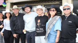 Desfile de autos clásicos y antiguos en la Feria de Manizales