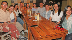 Cenas de cumpleaños en el restaurante La Patatería de Manizales