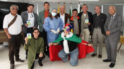 Se vacunan contra la apatía en Manizales