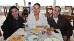 Almuerzo de amigas en el Club Manizales