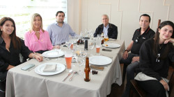 Almuerzos en los restaurantes Vino y Pimienta, El Efecto Barbacoa y La Patatería de Manizales