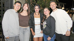 Cena de encuentro de amigos en el restaurante Cortesana de Manizales