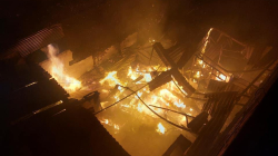 Incendio arrasa con varias edificaciones en el centro de Anserma