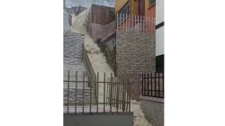Escalas en el barrio Centenario de Manizales se vuelven río con los aguaceros