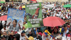 Protestan contra prohibición de peleas de gallos