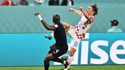 Croacia se acerca a octavos y elimina a Canadá
