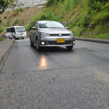 Sí pudieron reparar el hueco por Bajo Rosales (Manizales)