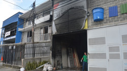 Chispas causadas por soldadura destruyeron bodega en el barrio La Enea, de Manizales
