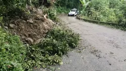 Transite con precaución: hay deslizamiento en la vía entre La Linda y La Cabaña