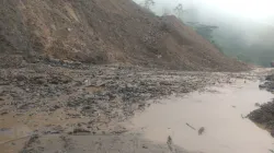 Las lluvias causan dificultades en el paso por Buenavista (Manzanares)