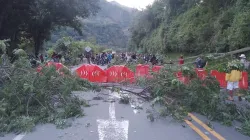 Vía Manizales- Medellín permanece bloqueada por protesta social
