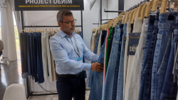 Empresarios destacan arancel del 40% para ropa importada