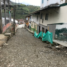 Dejaron inconclusa la pavimentación de calle en Aranzazu