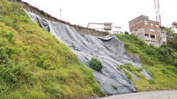 Esperan saber pronto la causa del derrumbe que dejó tragedia en el barrio Centenario