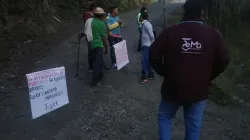 Vecinos de cantera en Manizales realizan manifestación