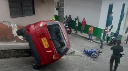 Carro se desengranó en la calle Quinta de Pensilvania 