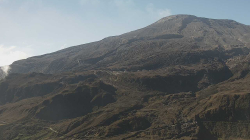 La actividad sísmica del volcán disminuyó en 2.900 eventos, de jueves a domingo