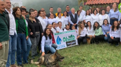 22 mujeres sembraron 58 mil árboles en Neira 