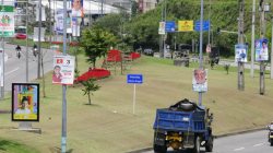 Publicidad política pasa del poste a la fachada en Manizales para estas elecciones