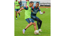 Once Caldas recibe a Atlético Huila en un clásico para defender la categoría en la Liga