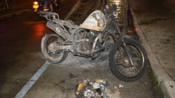 Pagó daño y ofreció disculpas por quemar moto de la Policía tras partido del Once Caldas