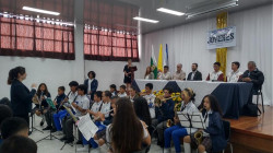 Los estudiantes del Instituto Chipre construyen paz desde las aulas de clase 
