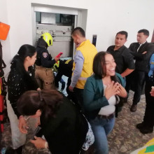 Ascensor del antiguo edificio de la Licorera vuelve a fallar con personas adentro