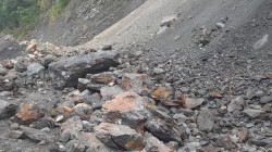 Derrumbes provocan cierre de una vía en el norte de Caldas