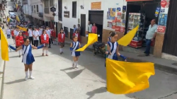 Pácora (Caldas) celebra en las calles el 7 de agosto