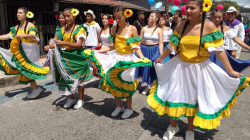 Las bandas de música desfilaron con ritmo en Chinchiná 