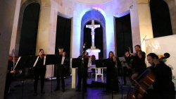 Orquesta de Cámara iluminó el cementerio San Esteban de Manizales con música