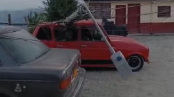 Caída de cables genera restricción vehicular en Manizales 