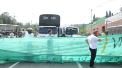 Camioneros mantienen el paro intermitente en Manizales, algunos piden bloqueo total