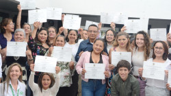 41 mujeres validaron su experiencia como cuidadoras en Manizales 