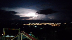 La sorprendente fábrica de relámpagos en un municipio de Caldas