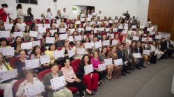 116 cuidadores de Manizales se certifican y agradecen la visibilidad de su trabajo 