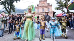 El Carnaval de Riosucio (Caldas) encanta con su desfile de cuadrillas infantiles 