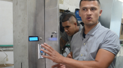 Creó su empresa en el 2024 y ya llegó a Brasil: el negocio silencioso de un caldense que acompaña al público