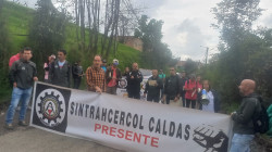 Sindicato de trabajadores bloquea vía Manizales - Gallinazo (Villamaría): exigen mejores condiciones laborales