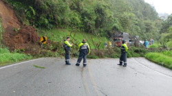 Vía Manizales - Bogotá, cerrada por derrumbe cerca de Padua (Tolima)