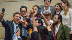 Celebración: después de 30 años el Senado aprueba la reforma a la Ley 30 que le inyectará más plata a las U.