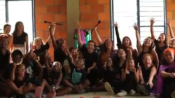 Niñas y mujeres se cansaron de sus violencias: decidieron unirse para defenderse con todas sus fuerzas