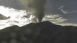 Volcán Puracé: suben su estado de alerta a naranja por incremento notorio en la actividad