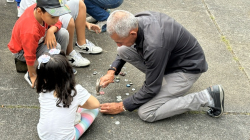 En este barrio de Manizales se reunieron para no dejar morir una tradición: pusieron manos a la obra