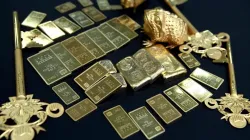 Precio del oro supera por primera vez en su historia la barrera de los 4.500 dólares