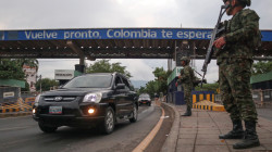 La frontera de Colombia y Venezuela sigue a su ritmo, pendiente de las noticias de Caracas