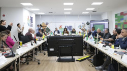 Gobernadores de Colombia estudian acciones para frenar el decreto de emergencia económica